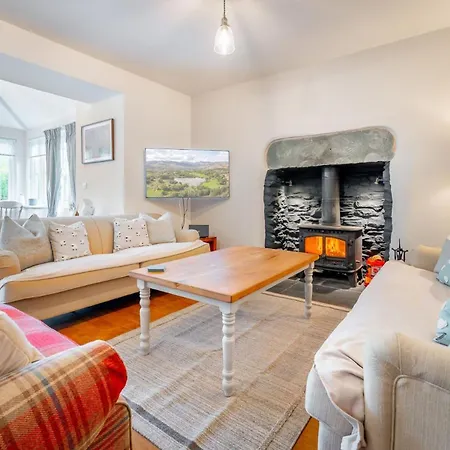 Infield House Holiday home *