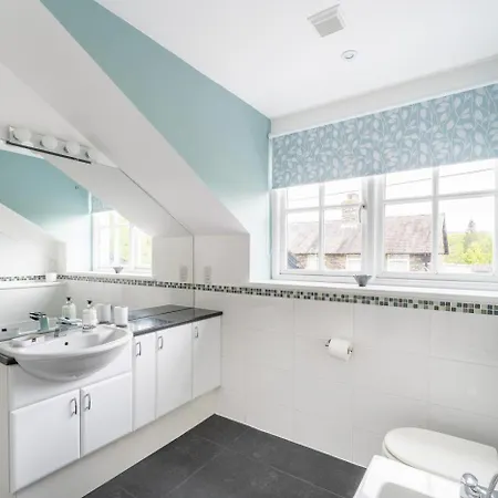 بيت للعطل 4 Bed In Oc-lr089