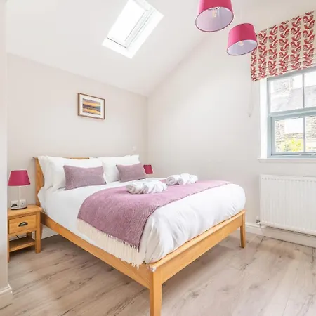4 Bed In Oc-lr089